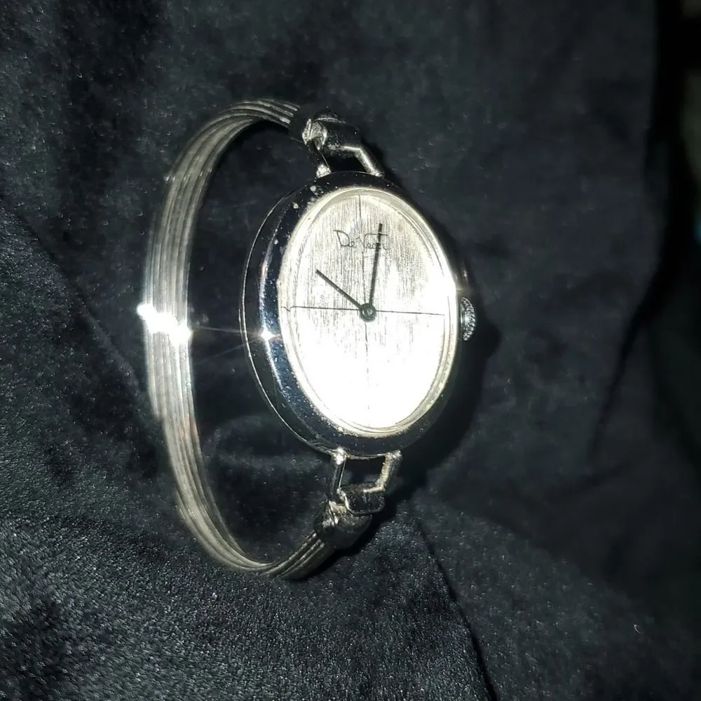 Vintage De Vecci‎ 17 Jewels Analog Mechanical Watch Multi-Strand Silver Bangle